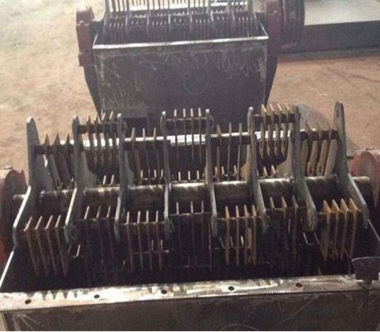 Дробилка для полувлажных материалов2